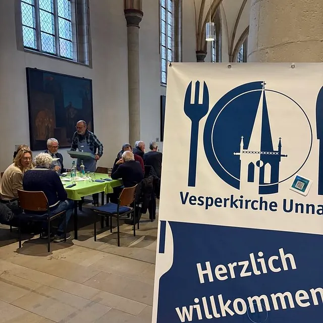 Willkommensschild in Kirche